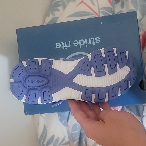 New Stride Rite Girls Sandals size 2,5W - Picture 3 of 4